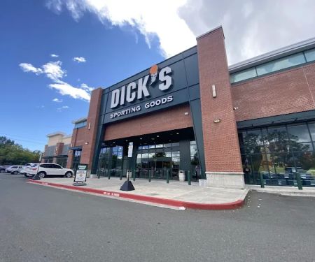 DICK'S Sporting Goods