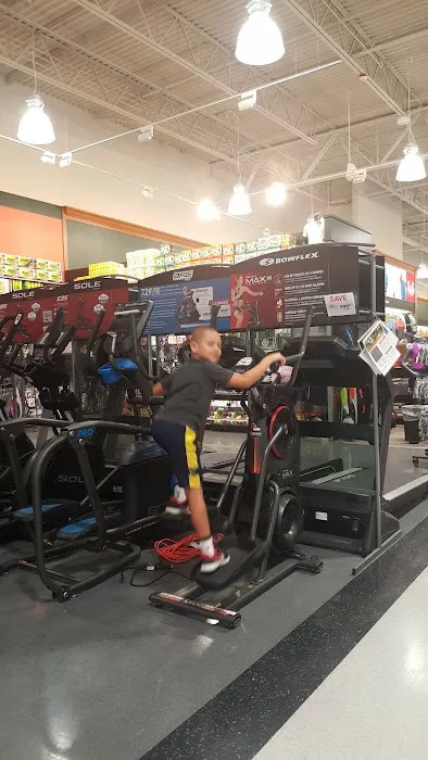 DICK'S Sporting Goods Picture 10