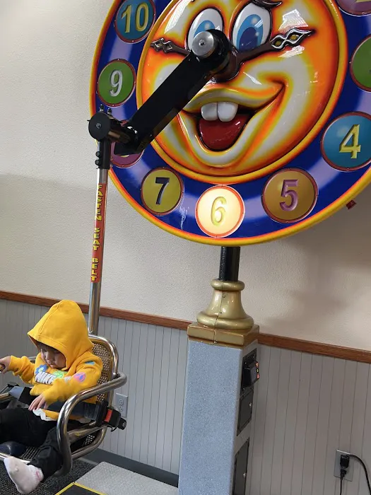 Chuck E. Cheese Picture 8