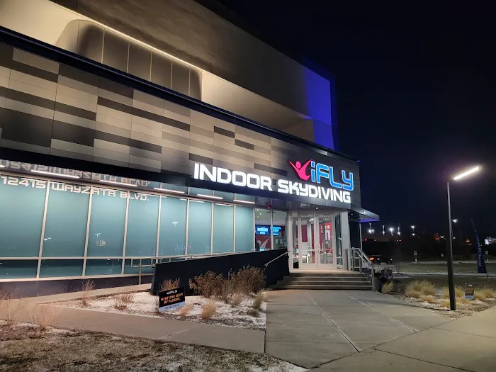iFLY Indoor Skydiving - Minneapolis Picture 5