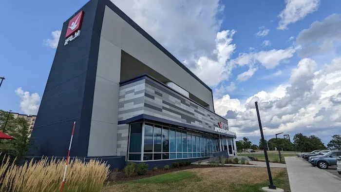 iFLY Indoor Skydiving - Minneapolis Picture 2