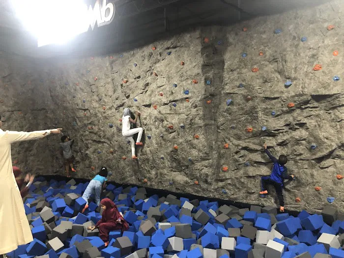 Sky Zone Trampoline Park Picture 2