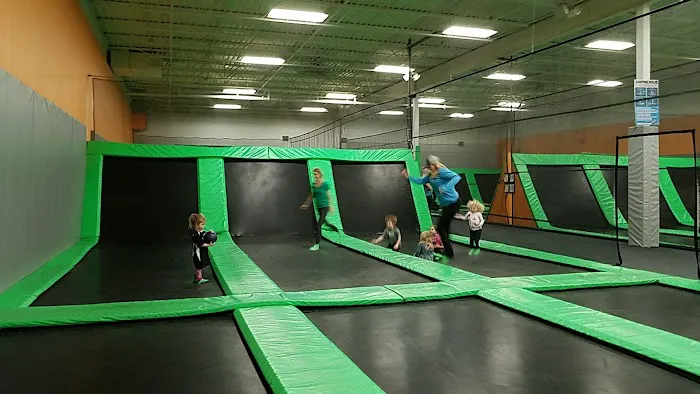 AirMaxx Trampoline Park & Fun Center Picture 10