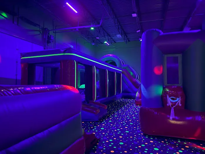 Pump It Up Eden Prairie Kids Birthdays and More Picture 4