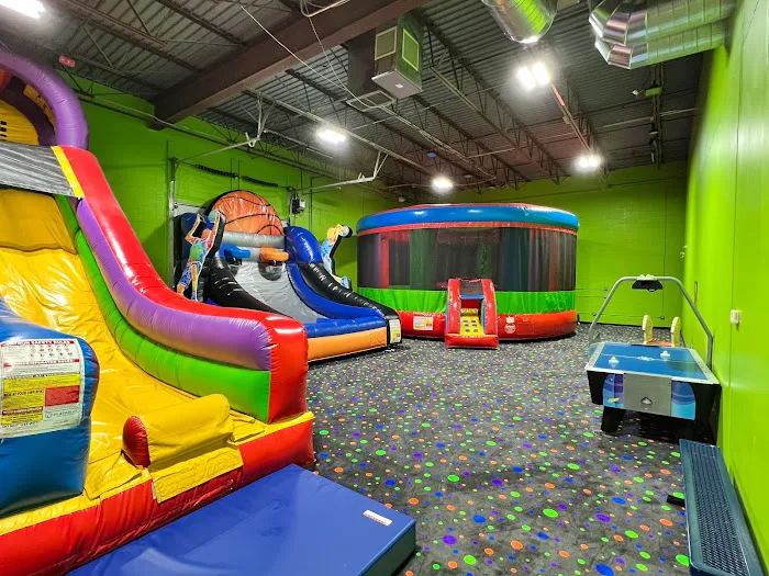 Pump It Up Eden Prairie Kids Birthdays and More Picture 1