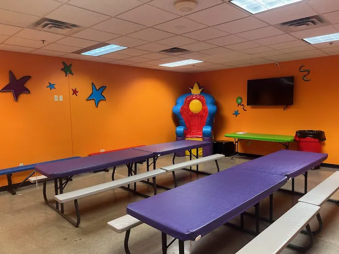 Pump It Up Eden Prairie Kids Birthdays and More Picture 7