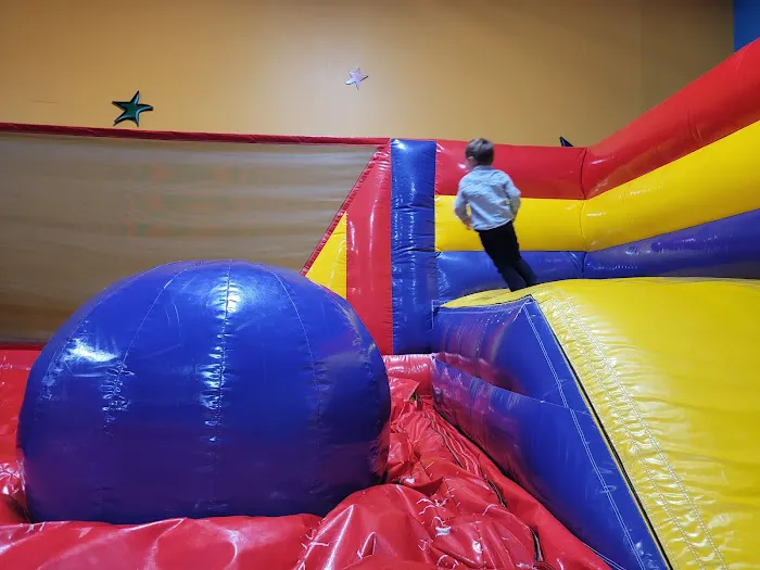 Pump It Up Eden Prairie Kids Birthdays and More Picture 5