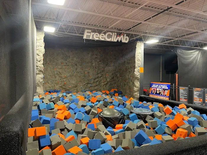 Sky Zone Trampoline Park Picture 8