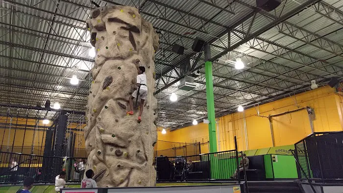 Sky Zone Trampoline Park Picture 5