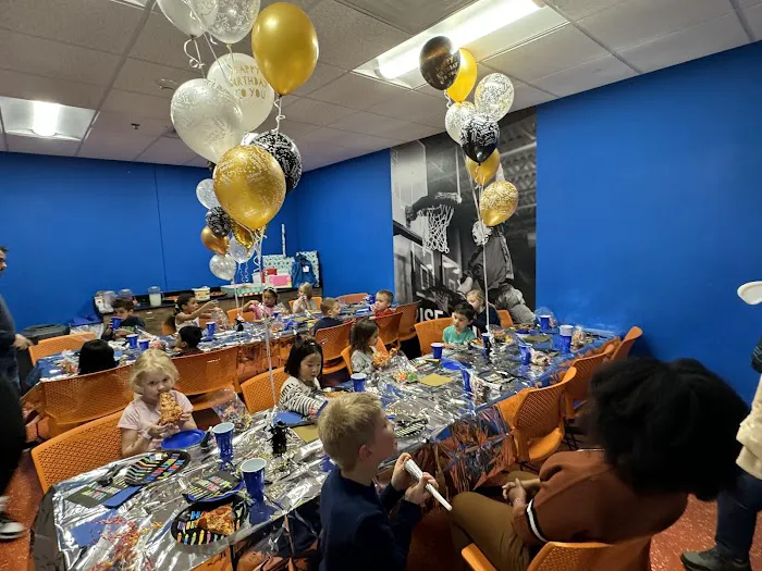 Sky Zone Trampoline Park Picture 10