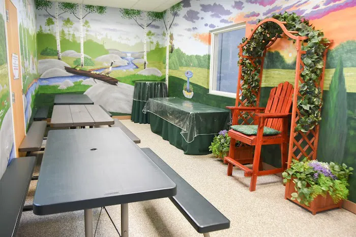 Hudson GNG - Jungle Gym Indoor Playground & 3D Blacklight Mini Golf, Arcade & Event Birthday Party Picture 4