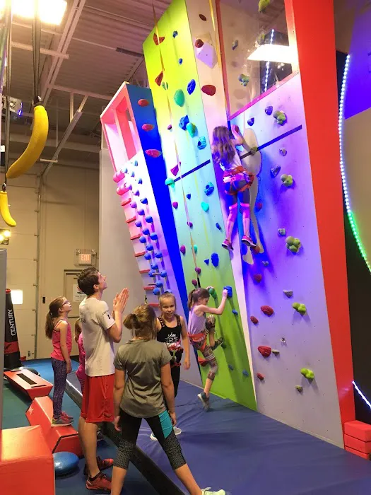 AirMaxx Trampoline Park & Warrior Course Picture 5