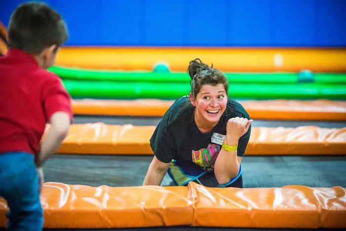 AirMaxx Trampoline Park & Warrior Course Picture 8