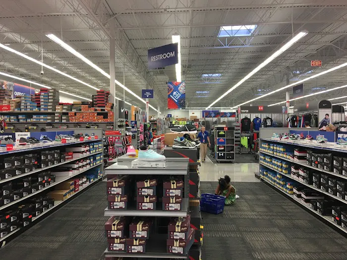Academy Sports + Outdoors Picture 10