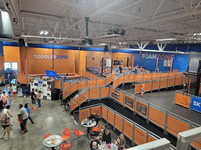Sky Zone Trampoline Park Picture 6