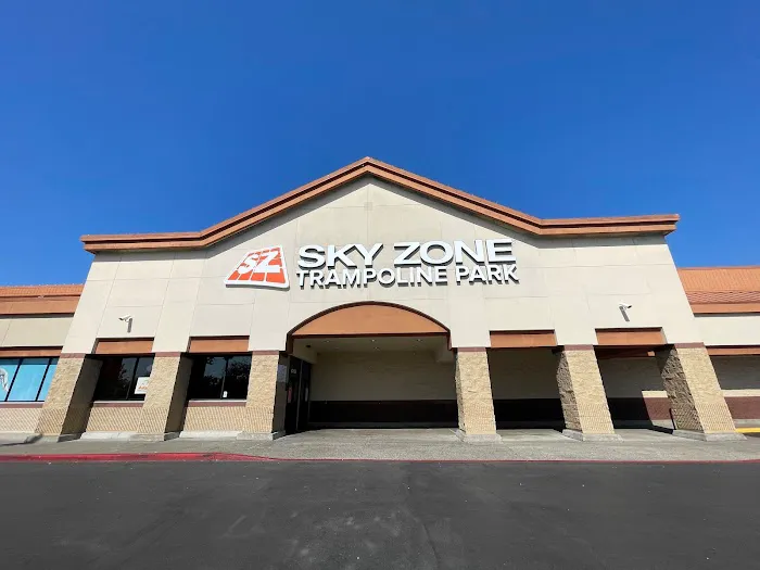 Sky Zone Trampoline Park Picture 7