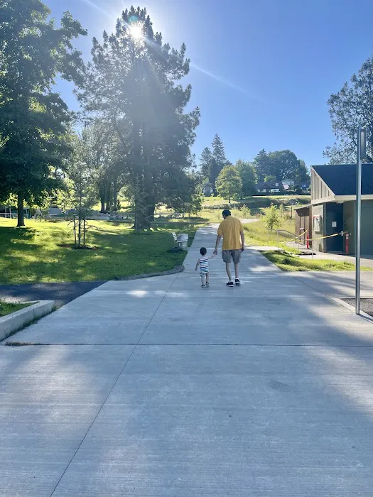 Gabriel Park Playground Picture 9