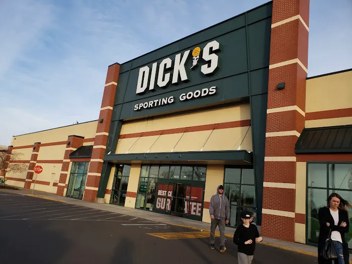 DICK'S Sporting Goods Picture 2