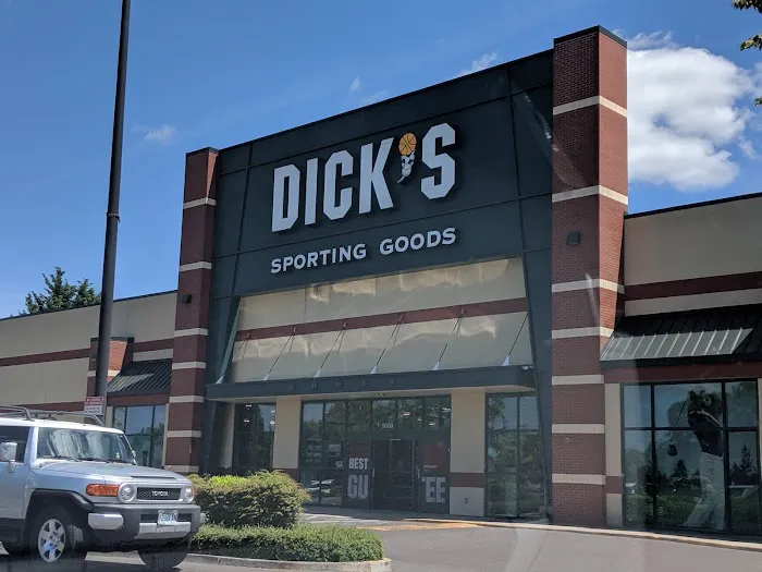 DICK'S Sporting Goods Picture 7