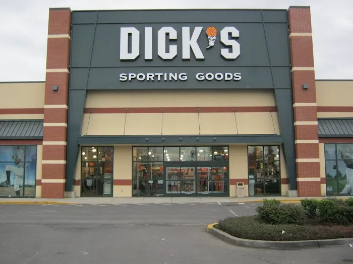 DICK'S Sporting Goods Picture 5
