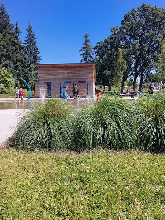 Cedar Hills Park Picture 5