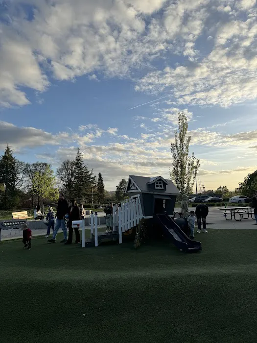 Cedar Hills Park Picture 7