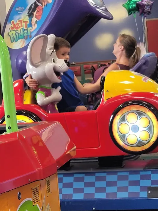 Chuck E. Cheese Picture 6