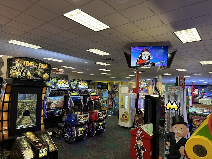Chuck E. Cheese Picture 4