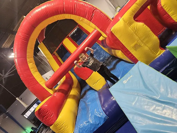Mountain Air Trampoline Park Picture 8