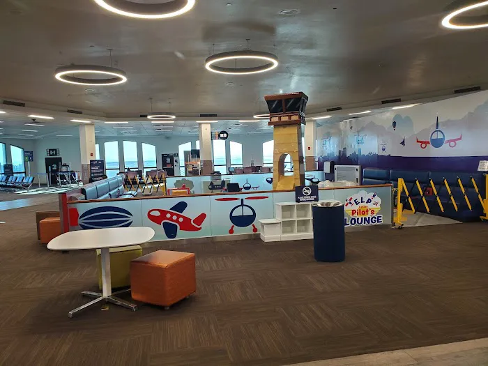 ELP Junior Pilot's Lounge Picture 4