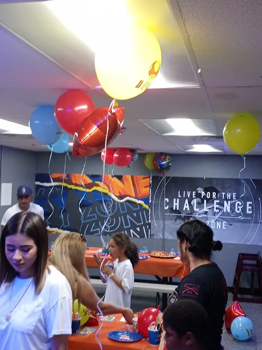 Sky Zone Trampoline Park Picture 4