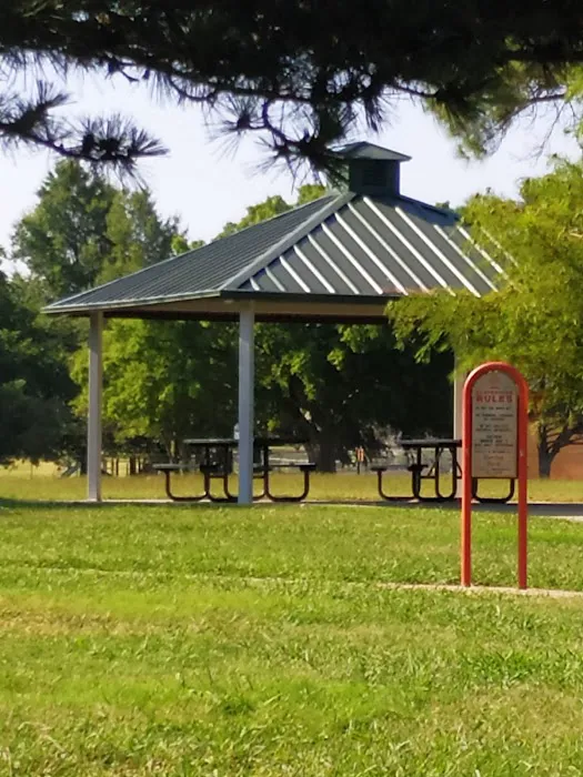 Harlow Park Picture 10