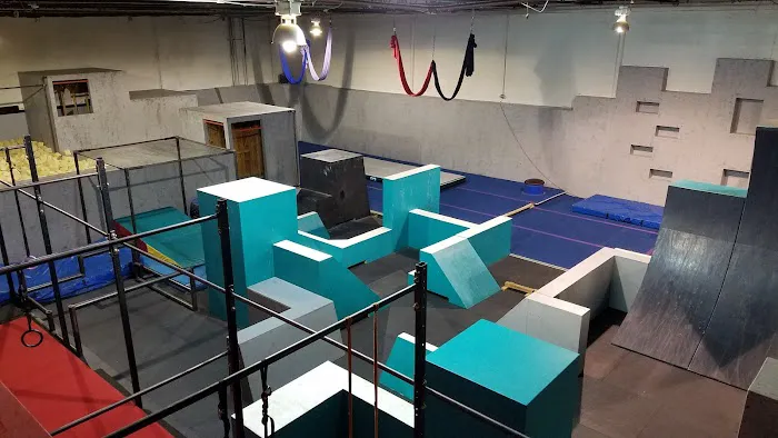 Doublejump Parkour & Ninja Warrior Picture 3