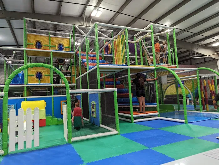 Breakaway Indoor Playground Picture 1