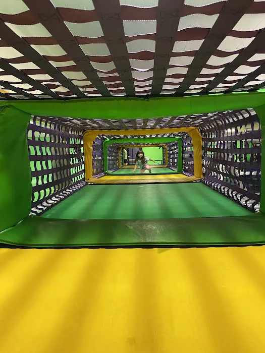 Get Air Trampoline Park Picture 3
