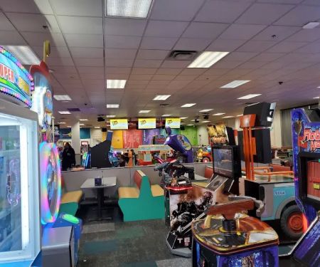 Chuck E. Cheese