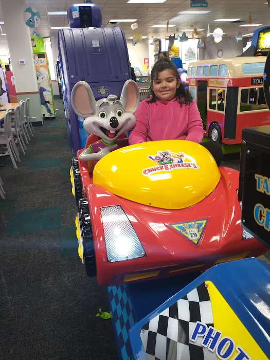 Chuck E. Cheese Picture 4