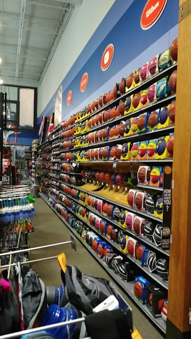 DICK'S House of Sport Picture 5