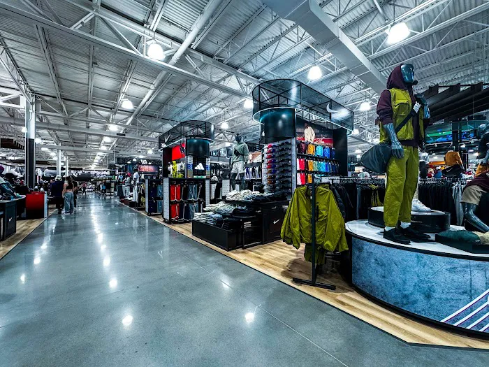 DICK'S House of Sport Picture 8