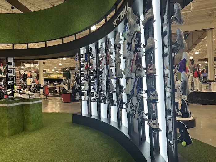 DICK'S House of Sport Picture 9