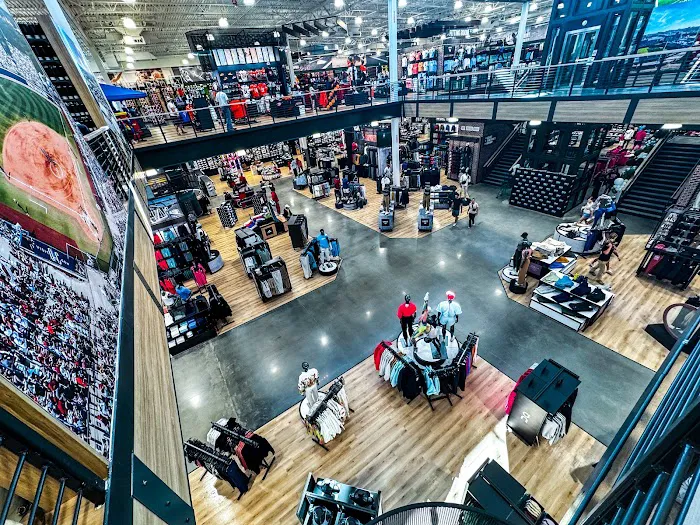 DICK'S House of Sport Picture 10
