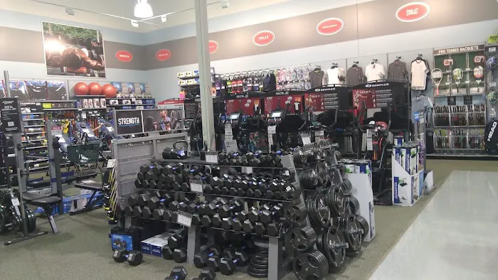 DICK'S Sporting Goods Picture 7