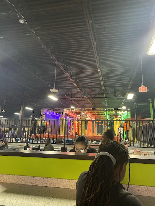 Urban Air Trampoline and Adventure Park Picture 4