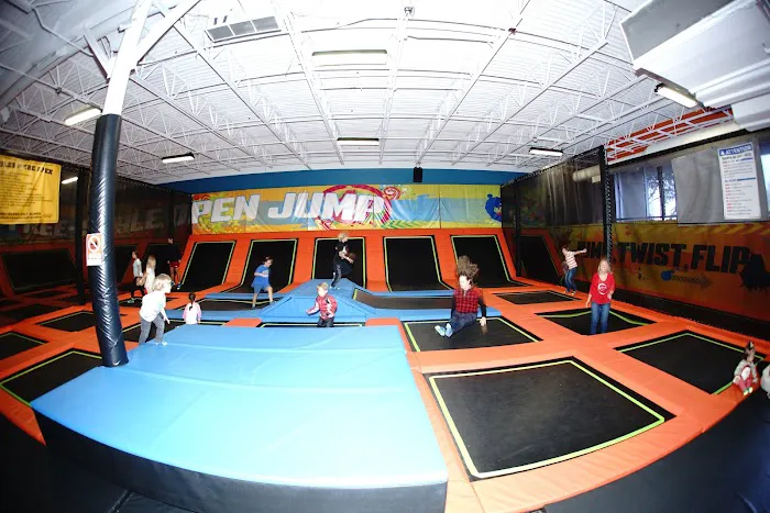 Urban Air Trampoline and Adventure Park Picture 3