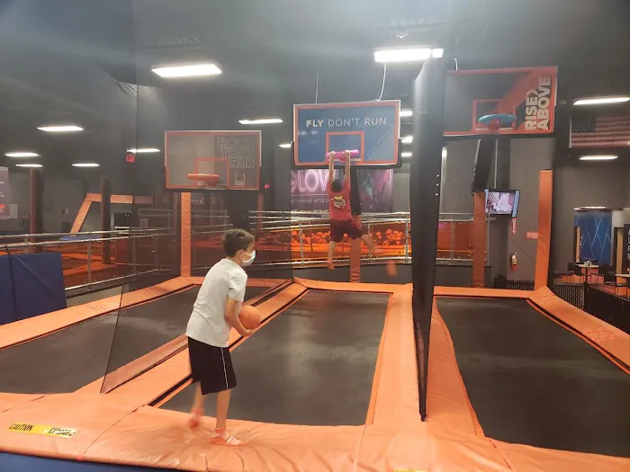 Sky Zone Trampoline Park Picture 7
