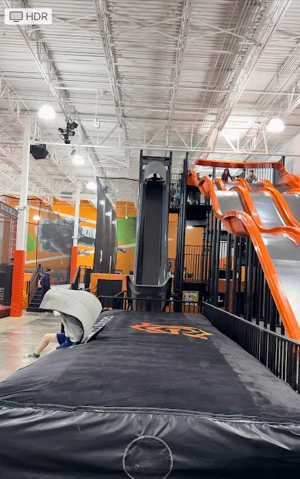 Ground Control Trampoline Park Picture 7