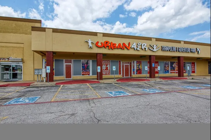 Urban Air Trampoline and Adventure Park Picture 2