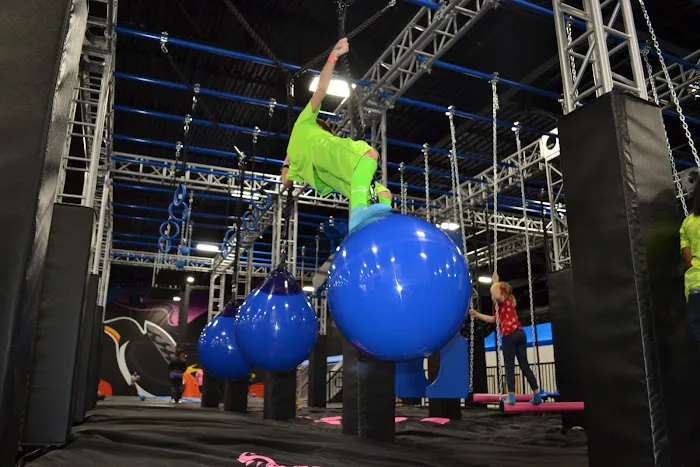 House of Air Trampoline & Ninja Park Picture 4