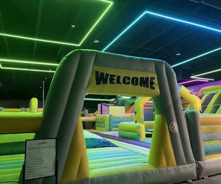 Super Llama Inflatable Park