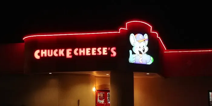 Chuck E. Cheese Picture 1